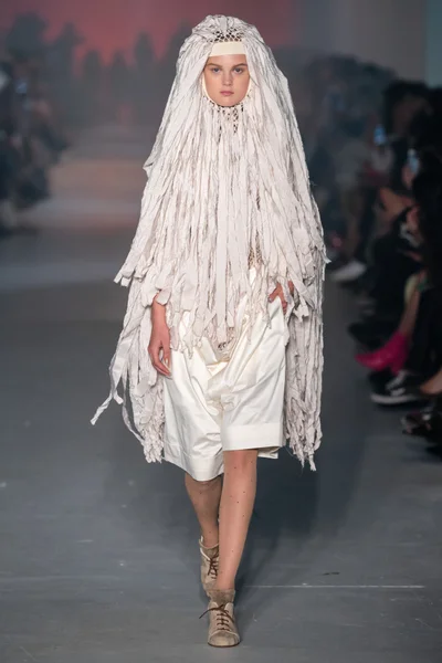 Look 5